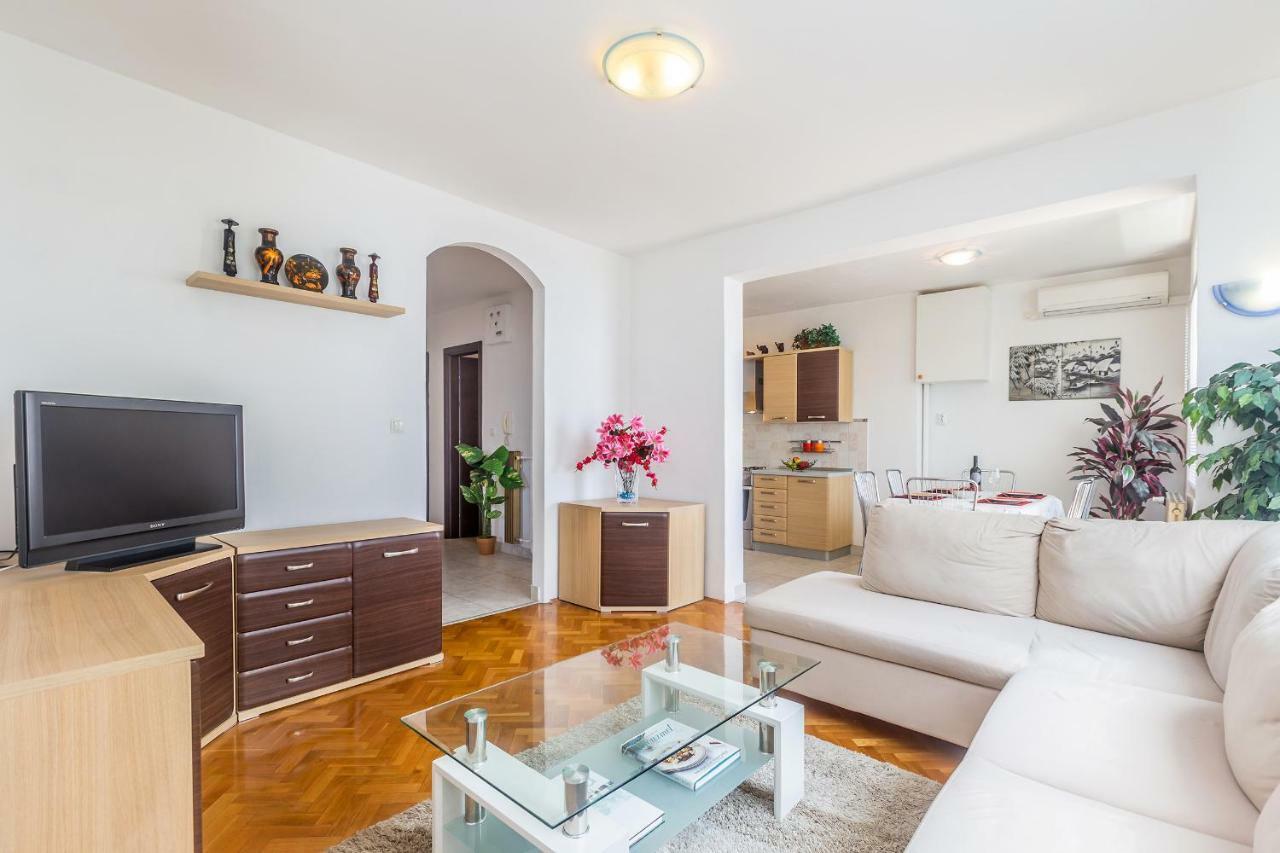 Apartment Lucky 1 Rijeka Luaran gambar