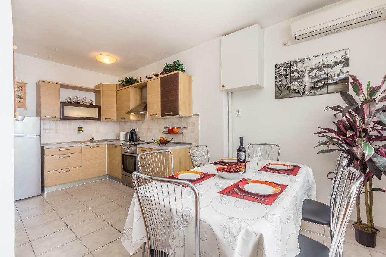 Apartment Lucky 1 Rijeka Luaran gambar